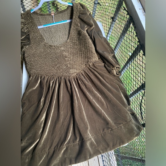 Free People Farrier Velvet Mini Dress Brown Bear Balloon Sleeves Smocked Bodice - Picture 5 of 17